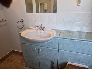 Photo 30- click for photo gallery